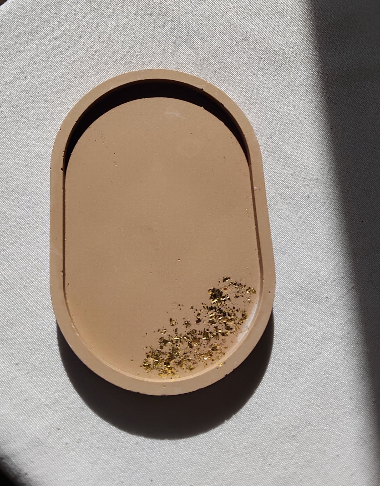 Stella – Vide-Poche Oval en Jesmonite