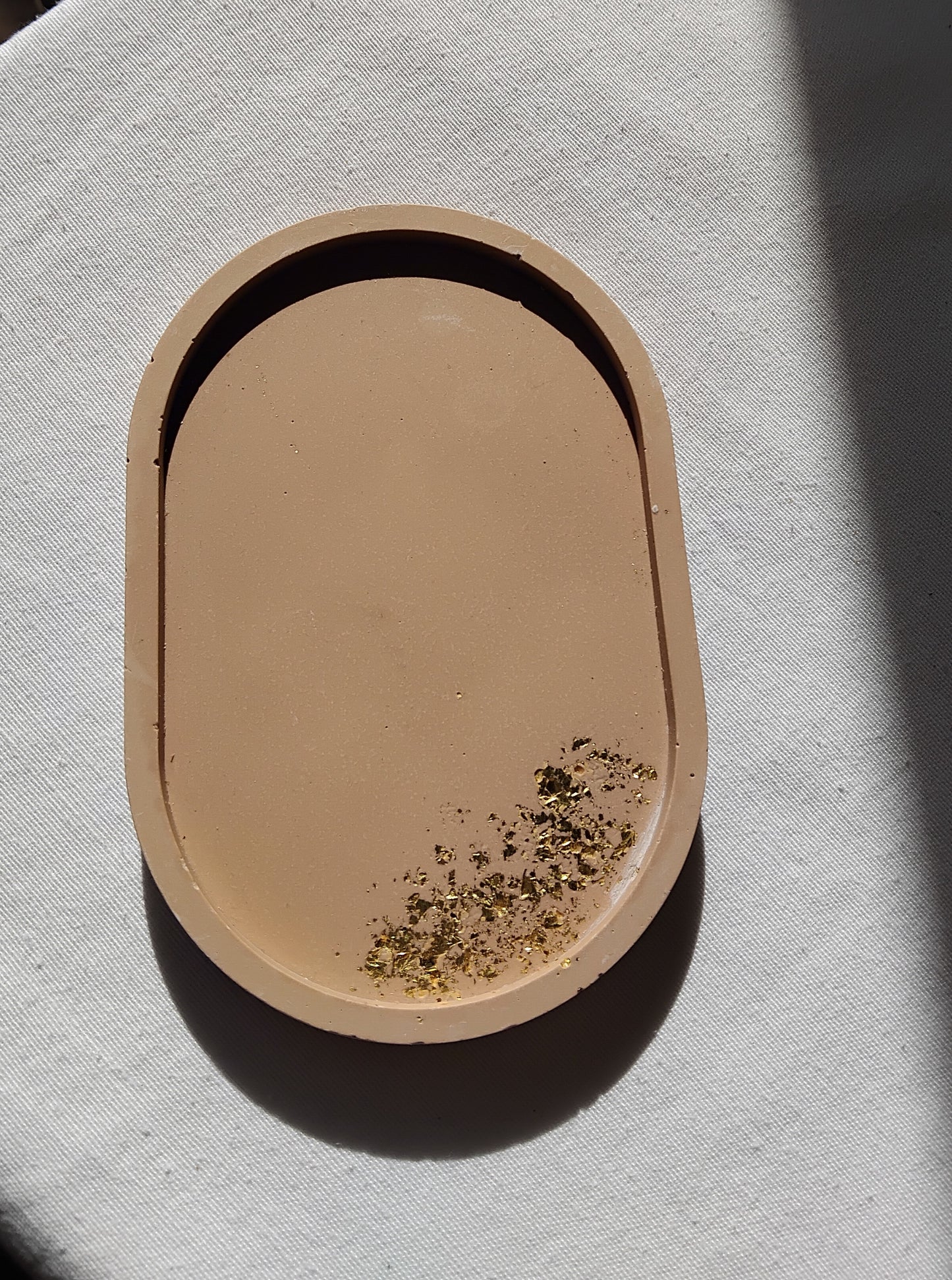 Stella – Vide-Poche Oval en Jesmonite